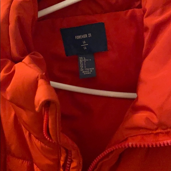 Red Puffer For Sale - Picture 2 of 2